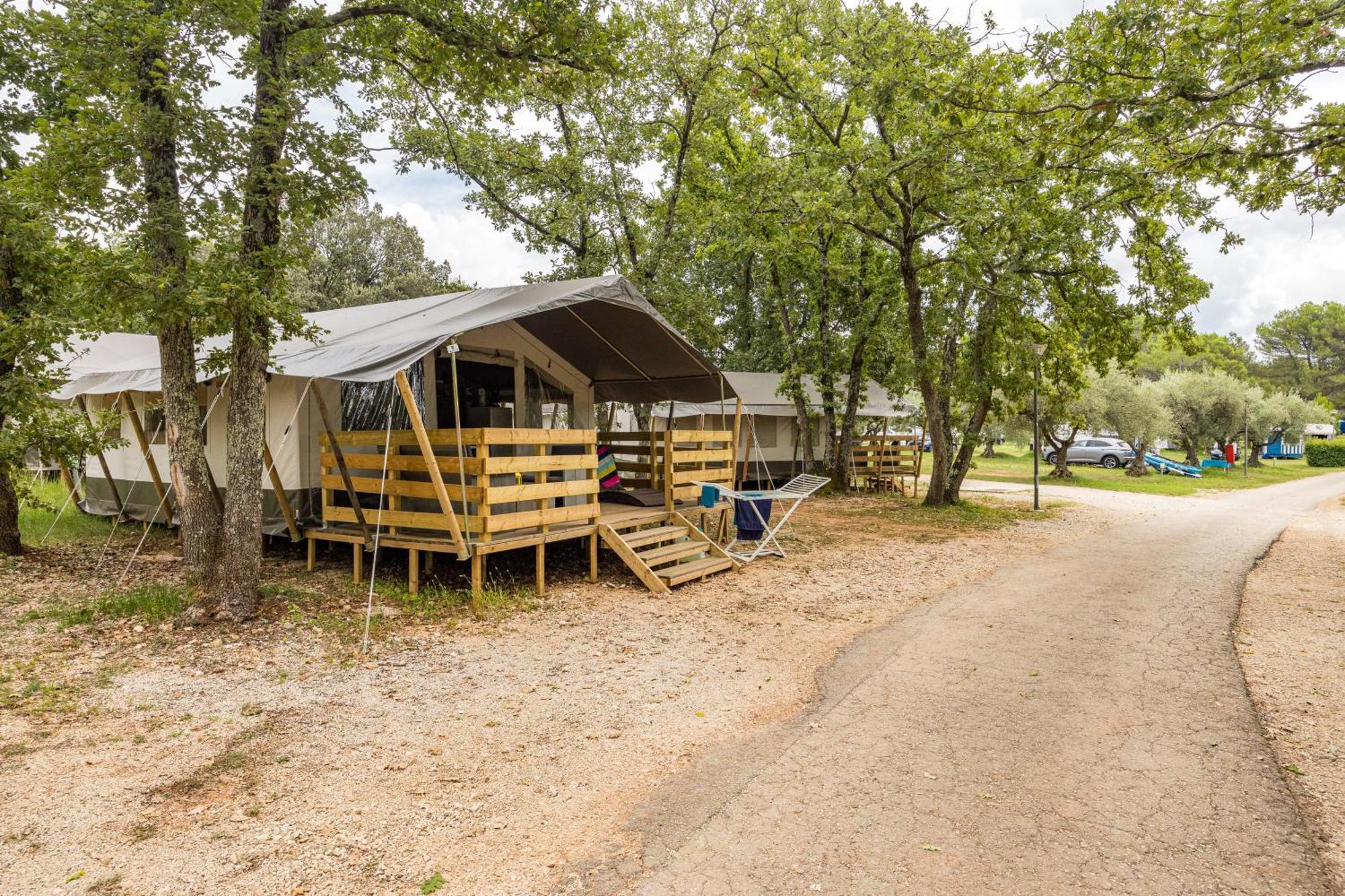 Easyatent Fkk Safari Tent Solaris Naturist - Clothes Free Poreč Chambre photo